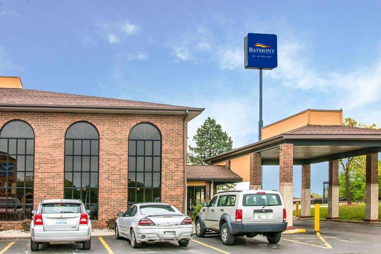 Hotel Baymont By Wyndham Flint Airport North Exteriér fotografie