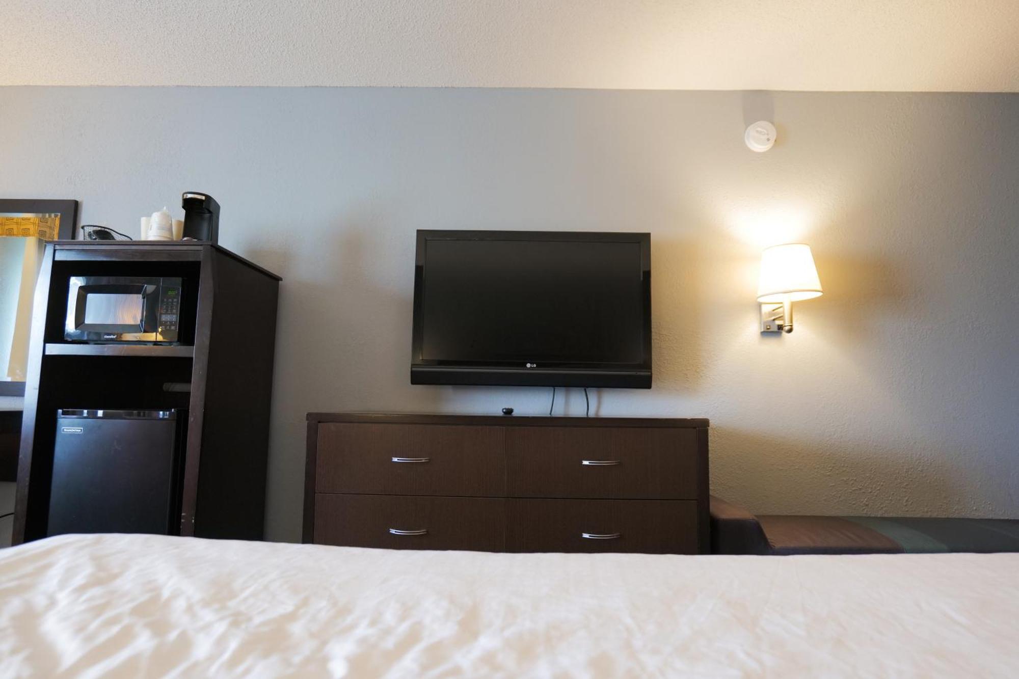 Hotel Baymont By Wyndham Flint Airport North Exteriér fotografie