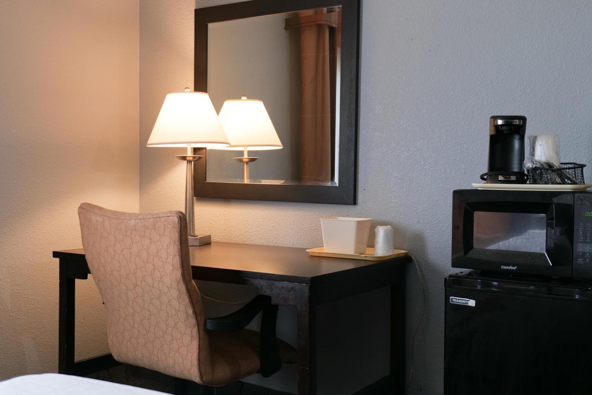 Hotel Baymont By Wyndham Flint Airport North Exteriér fotografie