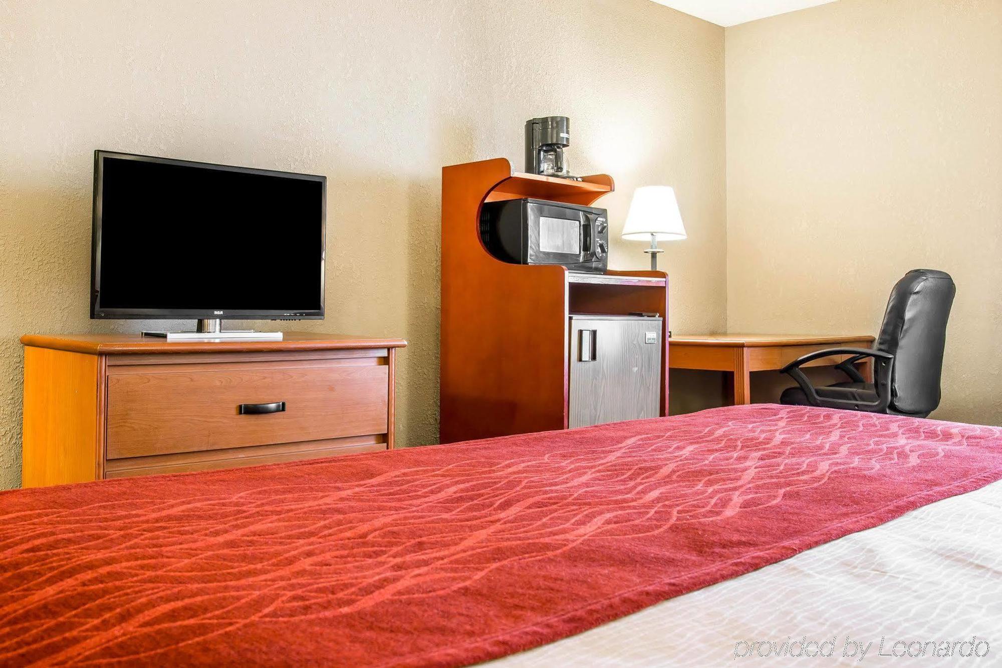 Hotel Baymont By Wyndham Flint Airport North Exteriér fotografie