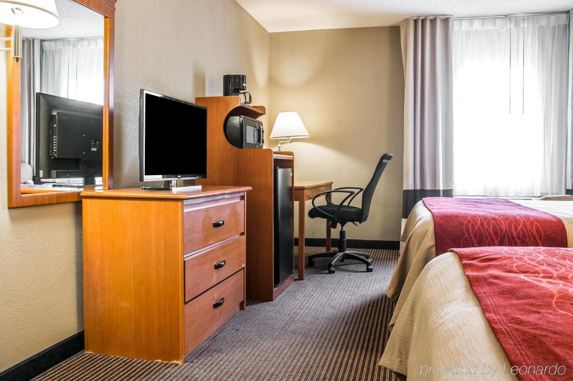 Hotel Baymont By Wyndham Flint Airport North Exteriér fotografie