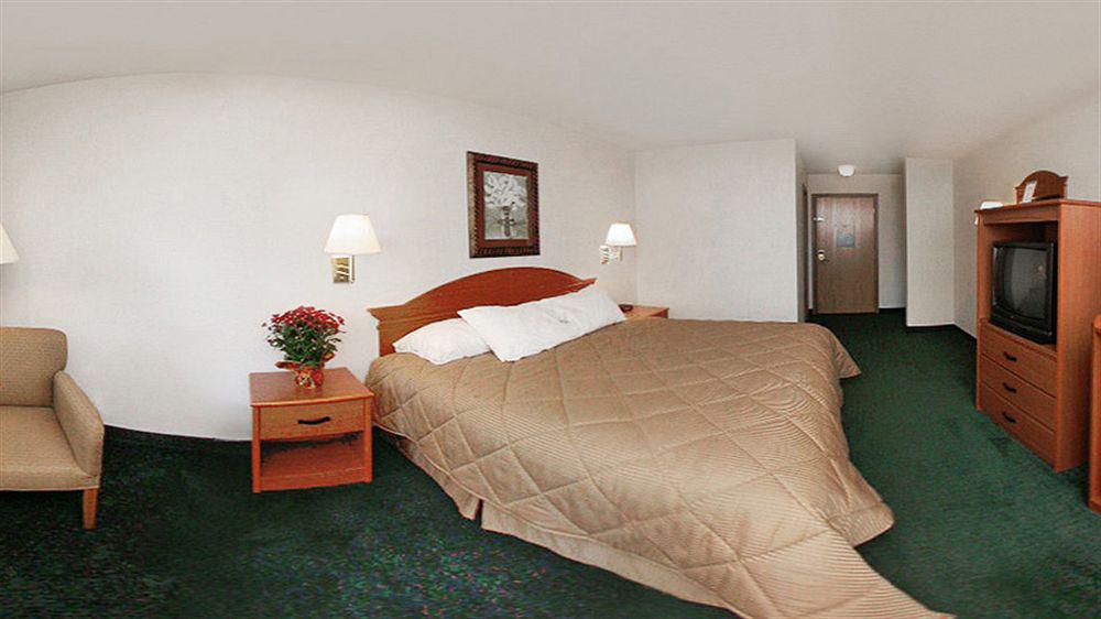 Hotel Baymont By Wyndham Flint Airport North Exteriér fotografie